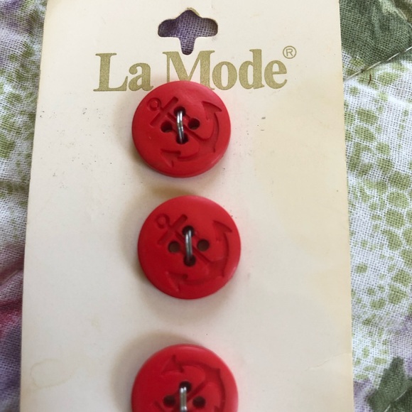 Assorted Button Collection - Multi-Color - Picture 12 of 12